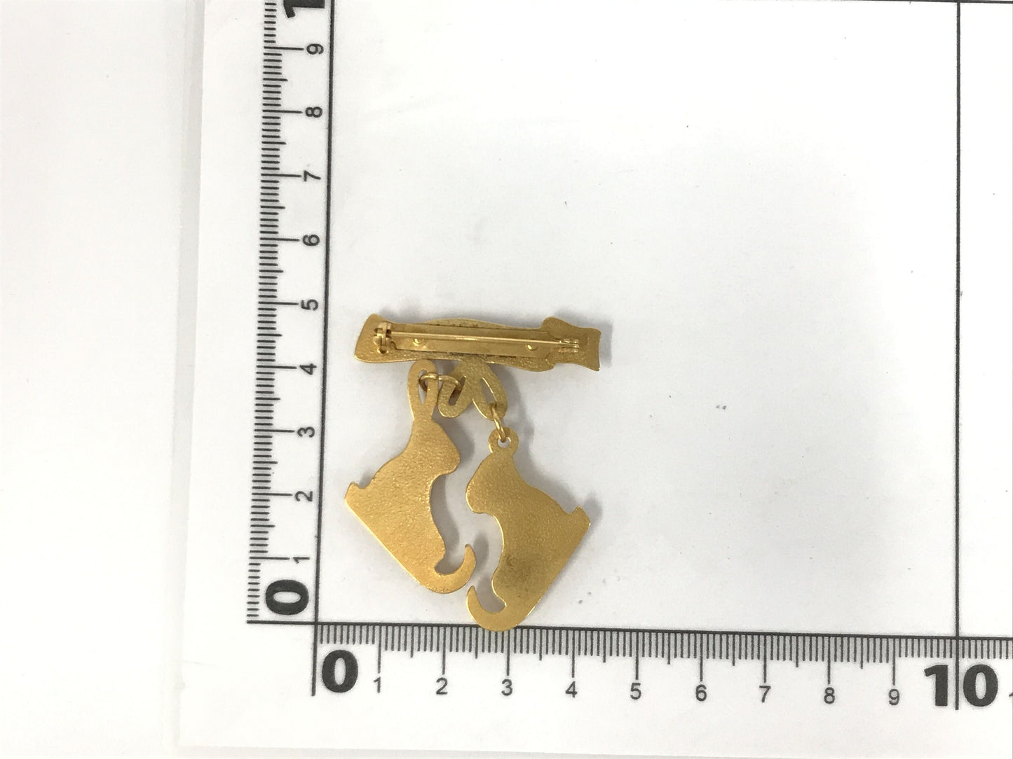HERMES VINTAGE 100% Authentic Genuine Les Fêtes en Hermès Ice Skates Brooch in Gold, 1990's, Great Condition