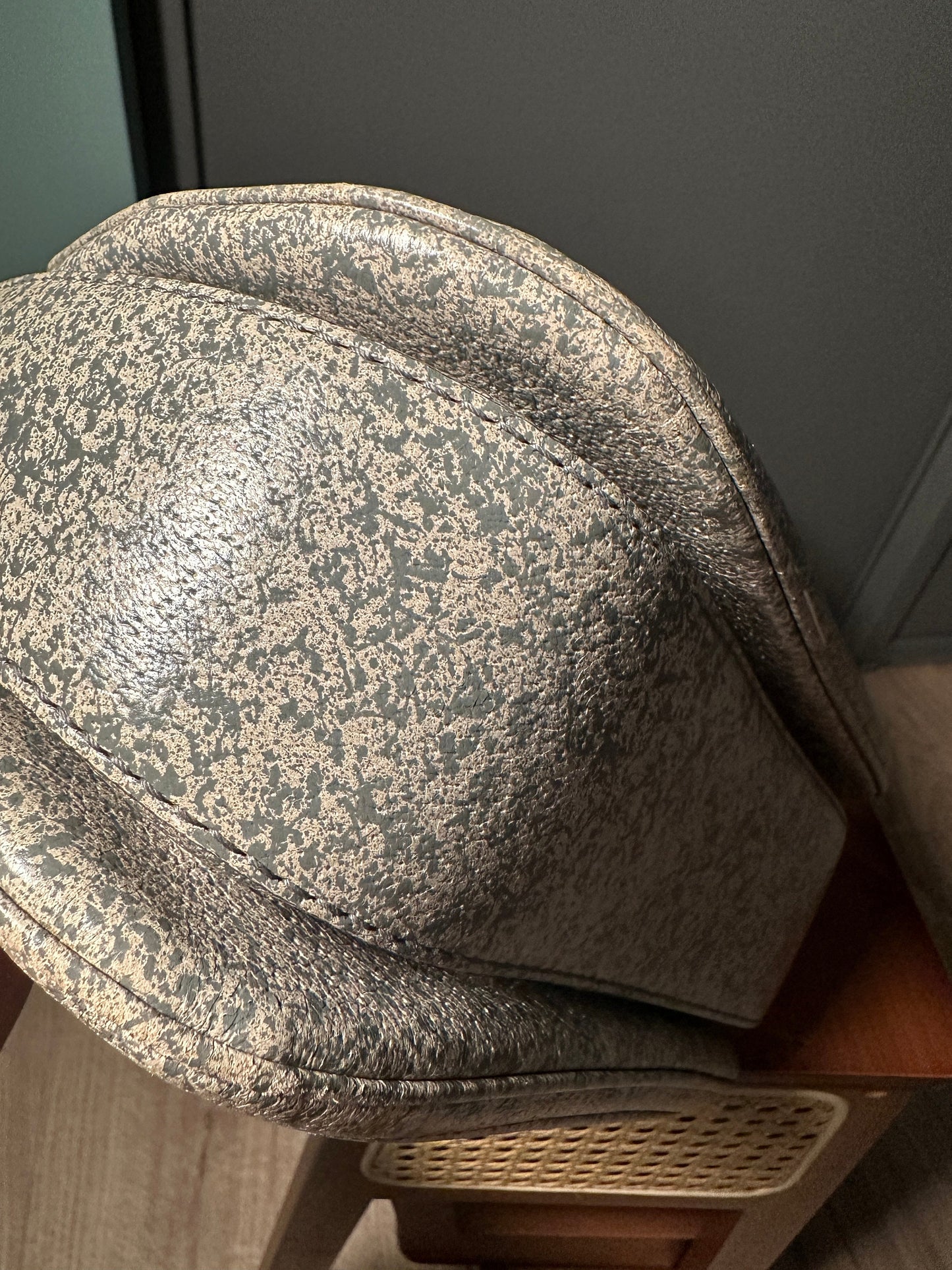 GUCCI VINTAGE 100% Authentic Genuine Iconic 1947 Bamboo Clutch, Speckle Greenish Grey, Good Condition
