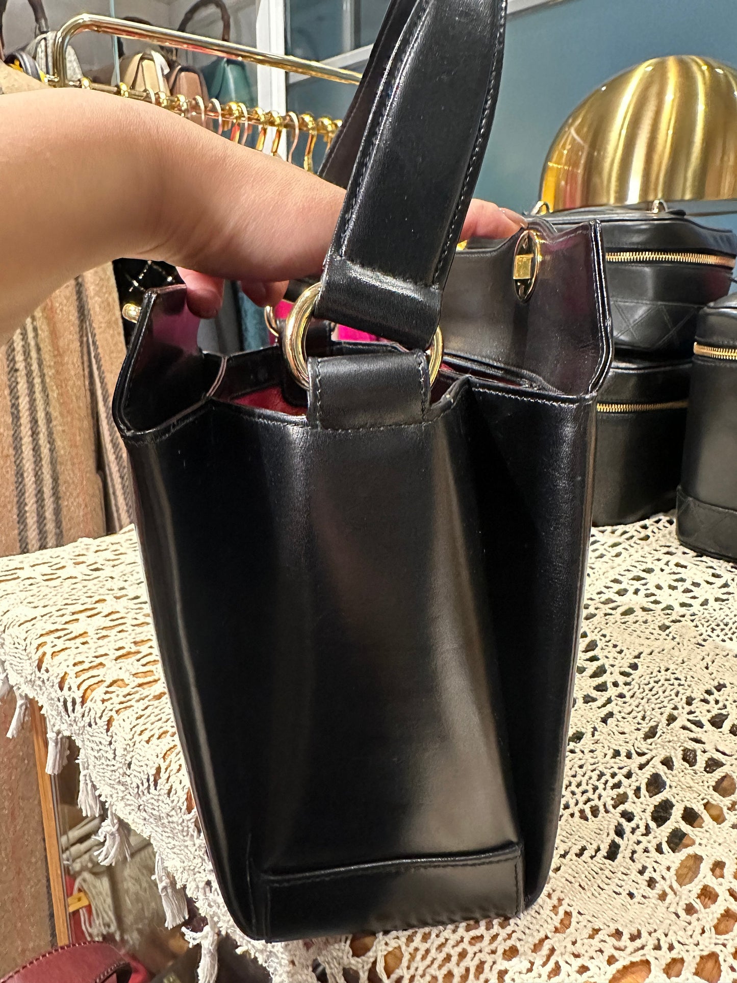 GUCCI VINTAGE 100% Authentic Genuine Leather Shoulder Bag, Black, late 80's, Great Condition, Rare, Grade A