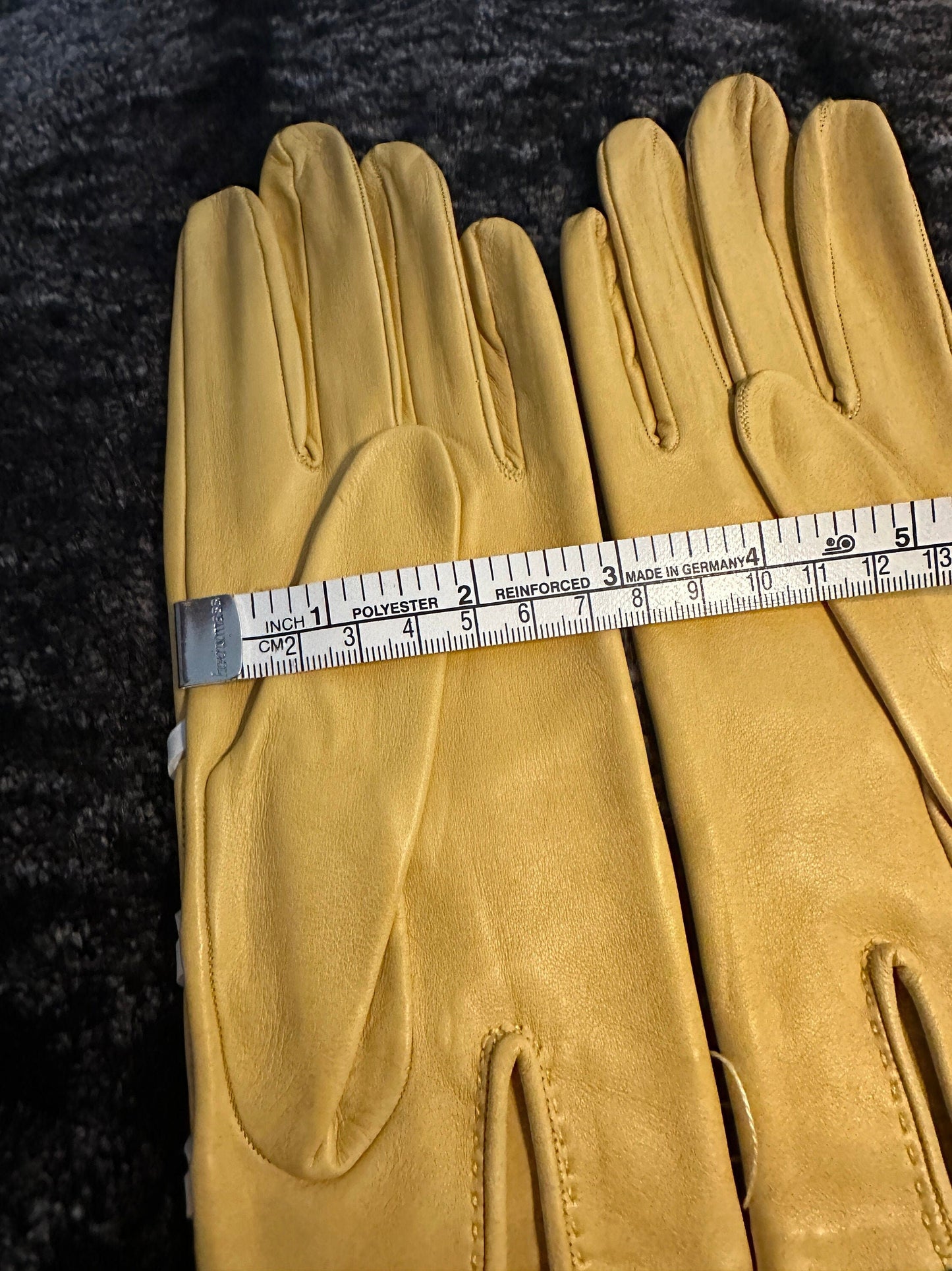HERMES VINTAGE 100% Genuine Lamb Skin Gloves, Yellow, Great Condition, Grade AB