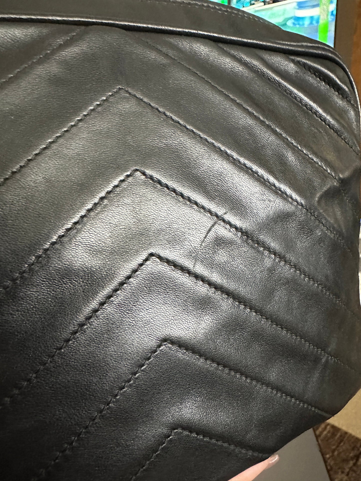 Rare CHANEL VINTAGE 100% Authentic Genuine, Lamb Leather Pattern Golden Chain Handbag, Black, Patterned CC Lock, 1997-1999.