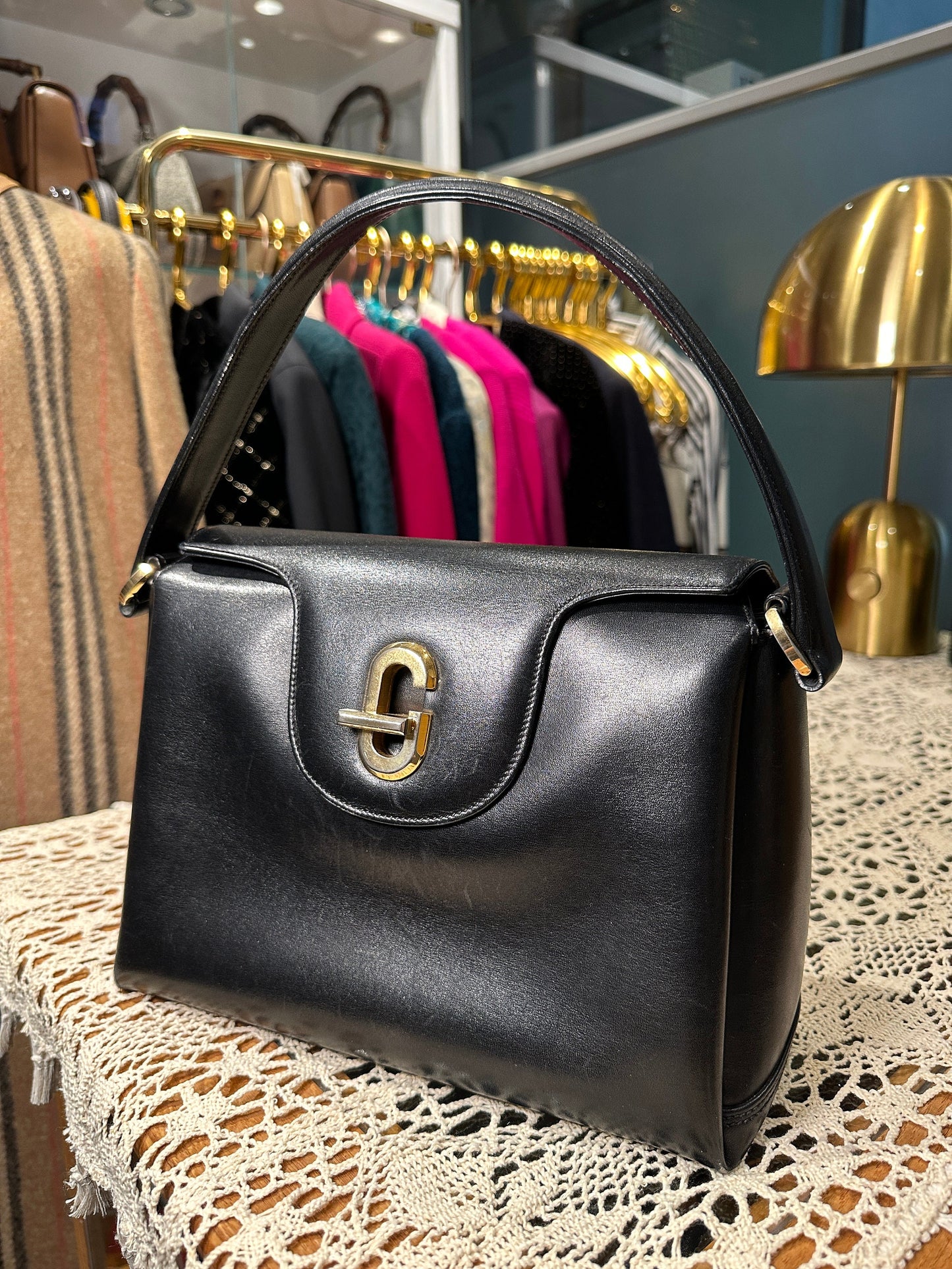 GUCCI VINTAGE 100% Authentic Genuine Leather Shoulder Bag, Black, late 80's, Great Condition, Rare, Grade A