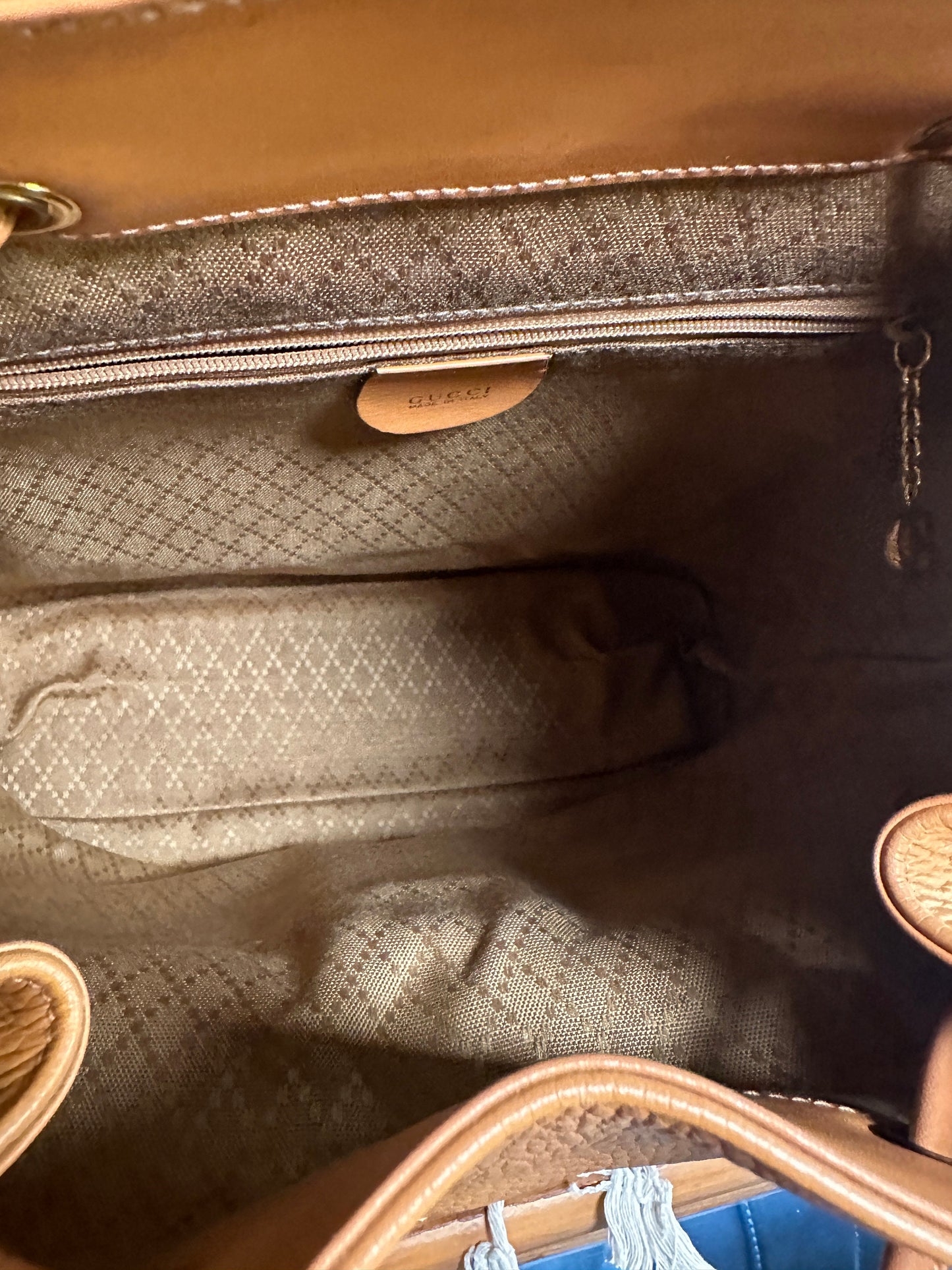GUCCI VINTAGE 100% Authentic Genuine Leather Iconic Bamboo Handle Backpack, Light Caramel Brown, 2000's, Good Condition