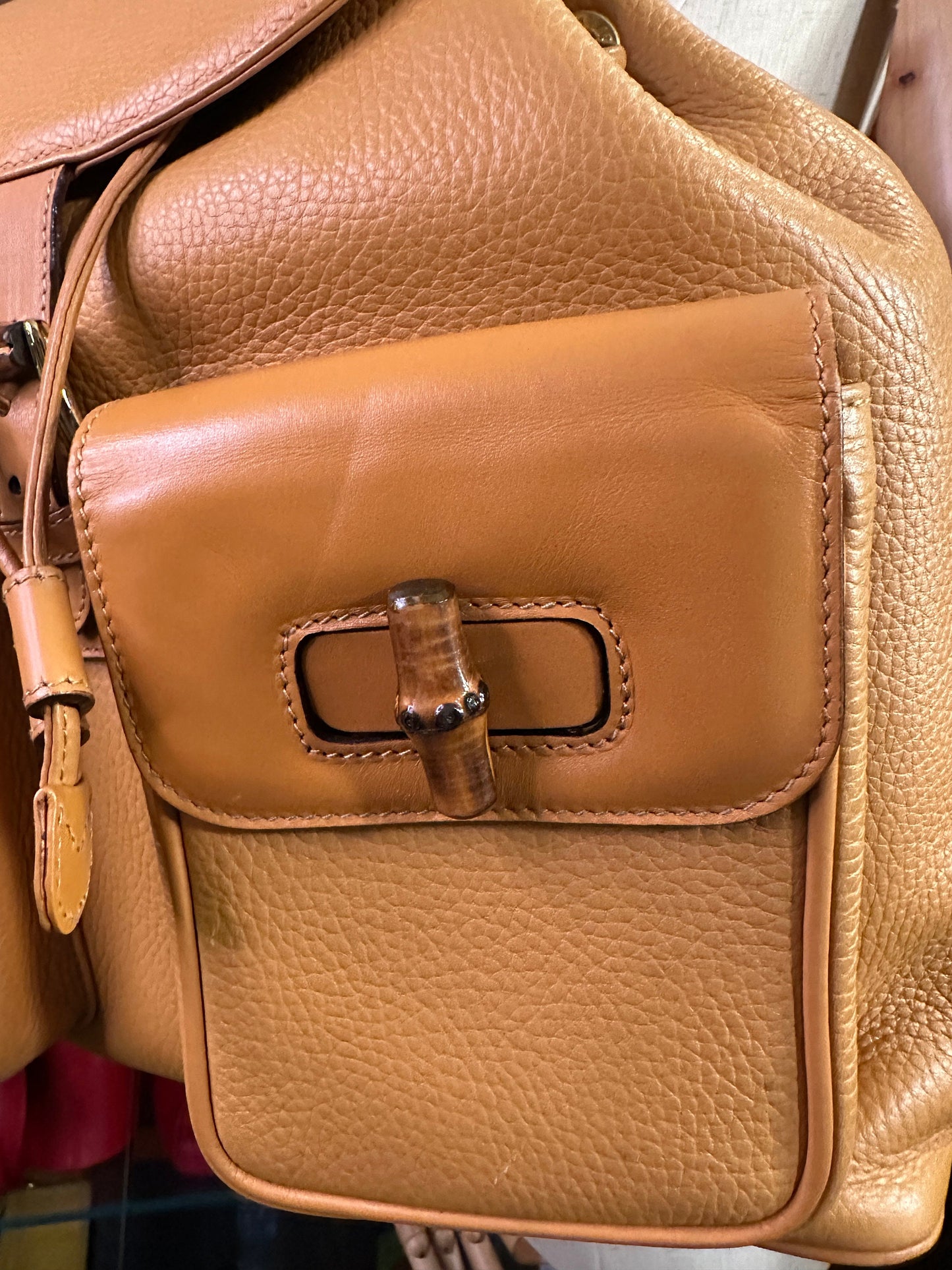 GUCCI VINTAGE 100% Authentic Genuine Leather Iconic Bamboo Handle Backpack, Light Caramel Brown, 2000's, Good Condition