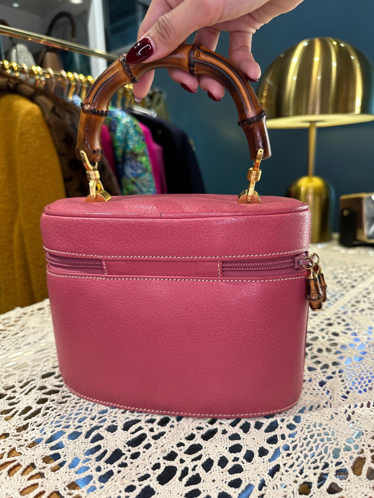 GUCCI VINTAGE 100% Authentic Genuine, Top Bamboo Handle Vanity Case Bag, Oval Cylinder Shape, 2000's, Good Condition