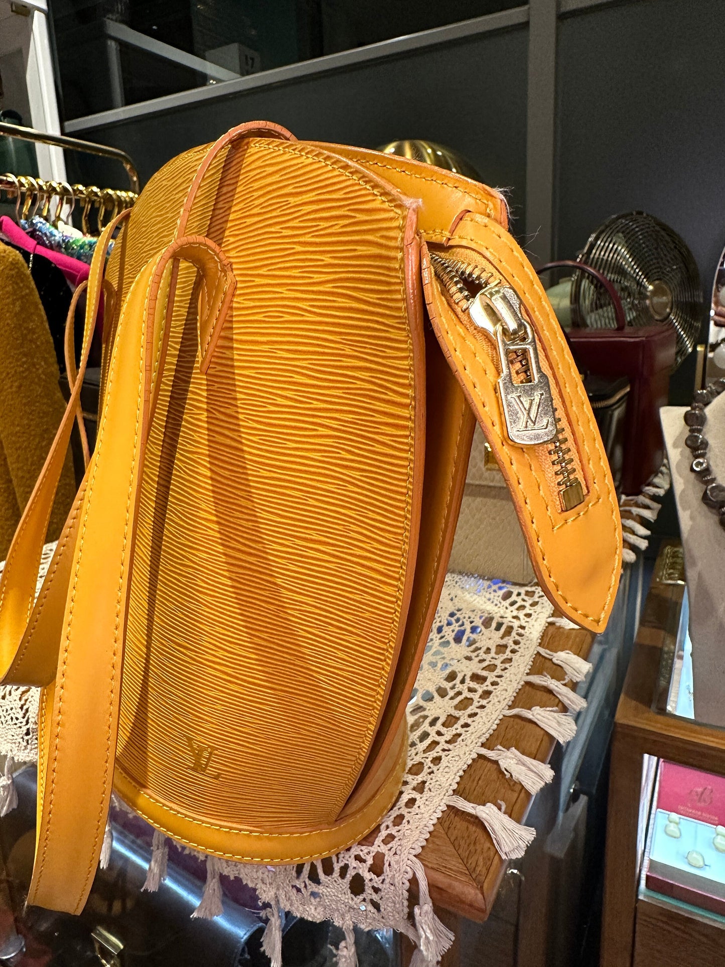 LOUIS VUITTON VINTAGE 100% Authentic Genuine, Epi Saint-Jacques Shoulder Bag, Yellow, 1993, Great Condition