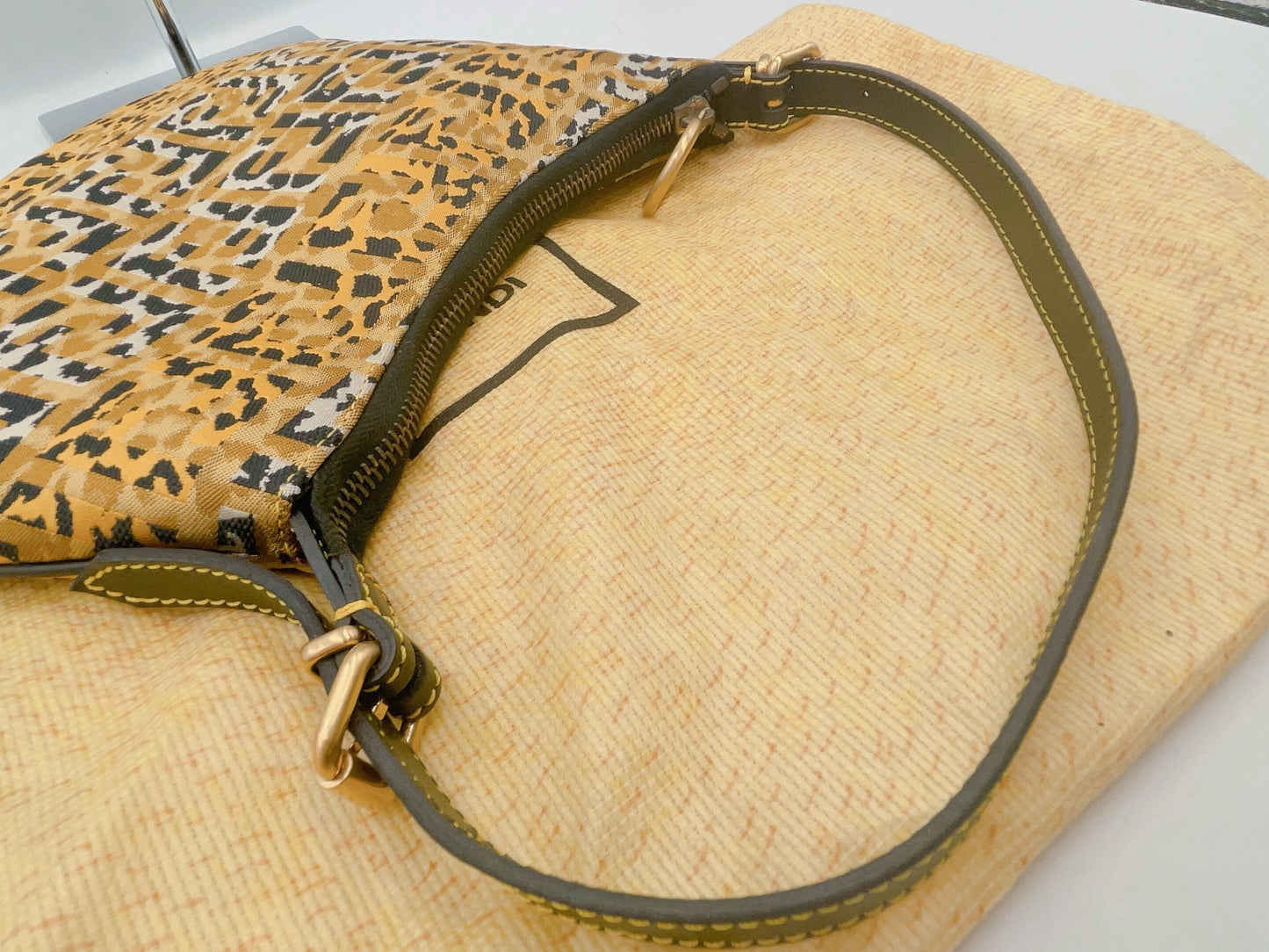 FENDI VINTAGE 100% Authentic Genuine, Top Handle Armpit Handbag Leopard Print w/ Original Dust Bag, 1990's, Great Condition