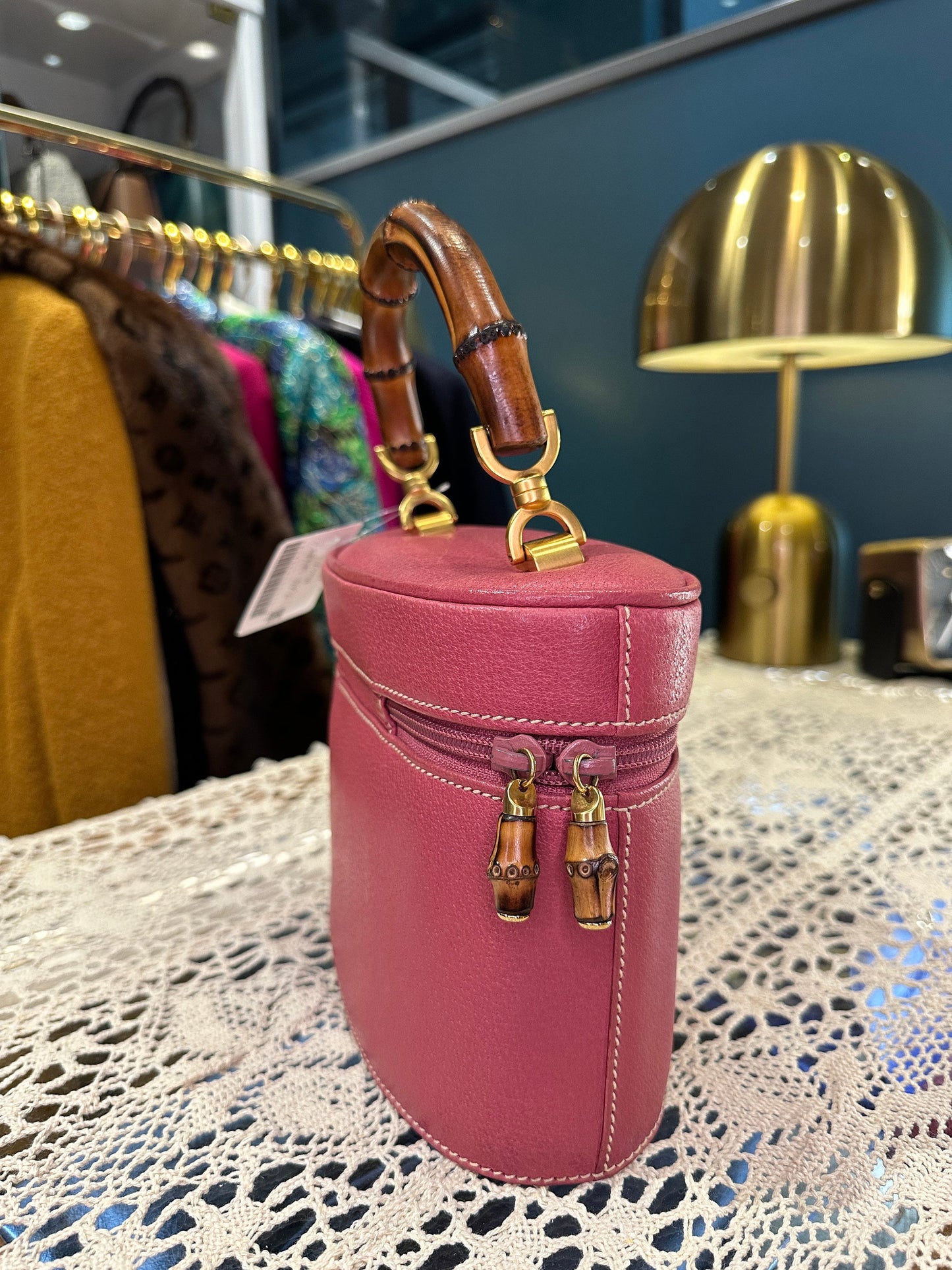 GUCCI VINTAGE 100% Authentic Genuine, Top Bamboo Handle Vanity Case Bag, Oval Cylinder Shape, 2000's, Good Condition