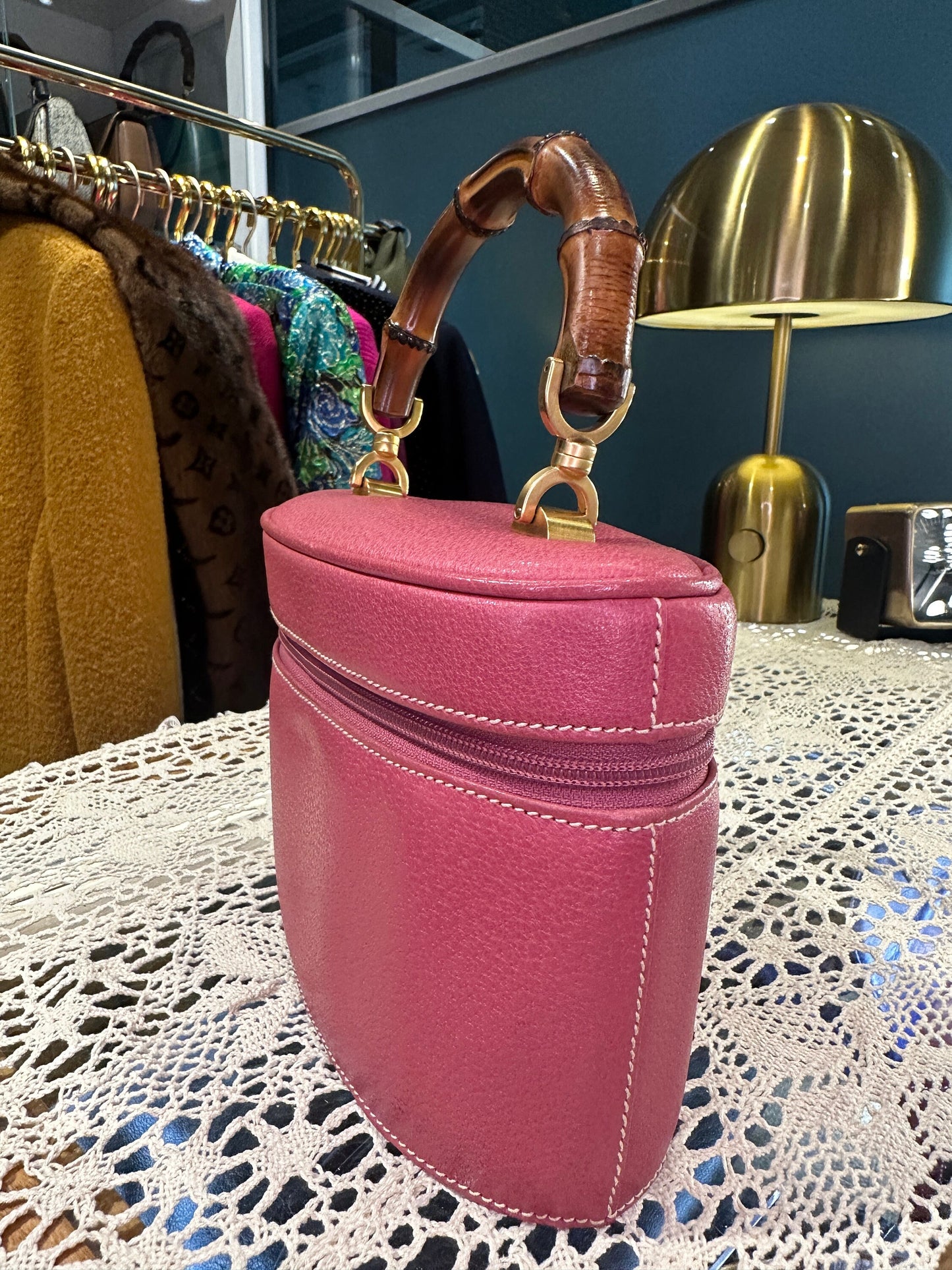 GUCCI VINTAGE 100% Authentic Genuine, Top Bamboo Handle Vanity Case Bag, Oval Cylinder Shape, 2000's, Good Condition