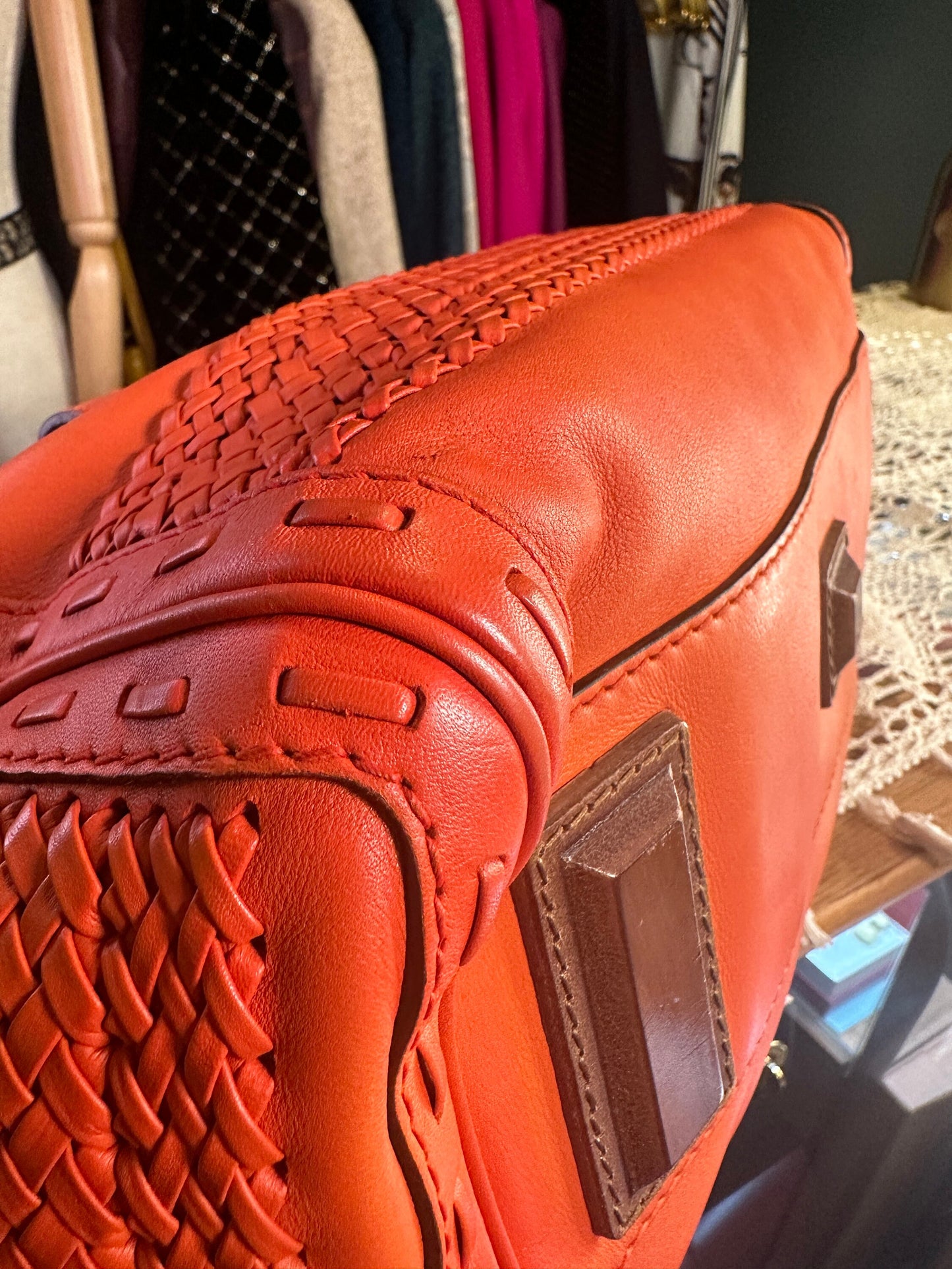 GUCCI VINTAGE 100% Authentic Genuine Handmade Weave Details Turn Lock Handbag, Orange, Y2K, Great Condition