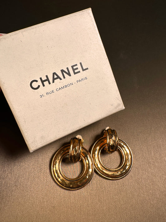 CHANEL VINTAGE 100% Authentic Genuine Clip On Two-way Hoop Earrings in Gold, 1990's, Made In France
