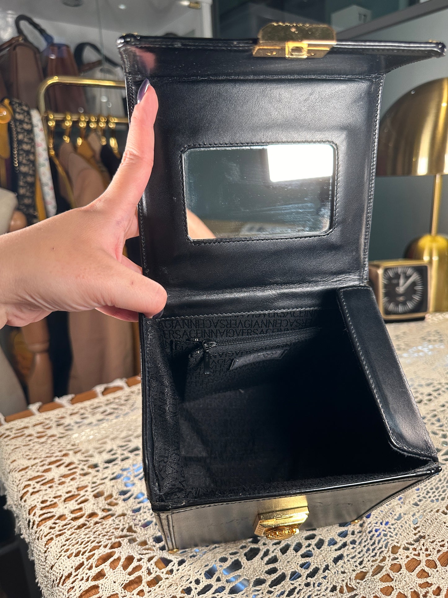 VERSACE VINTAGE 100% Authentic Genuine, Leather Makeup Case Vanity Bag, Black, Great Condition