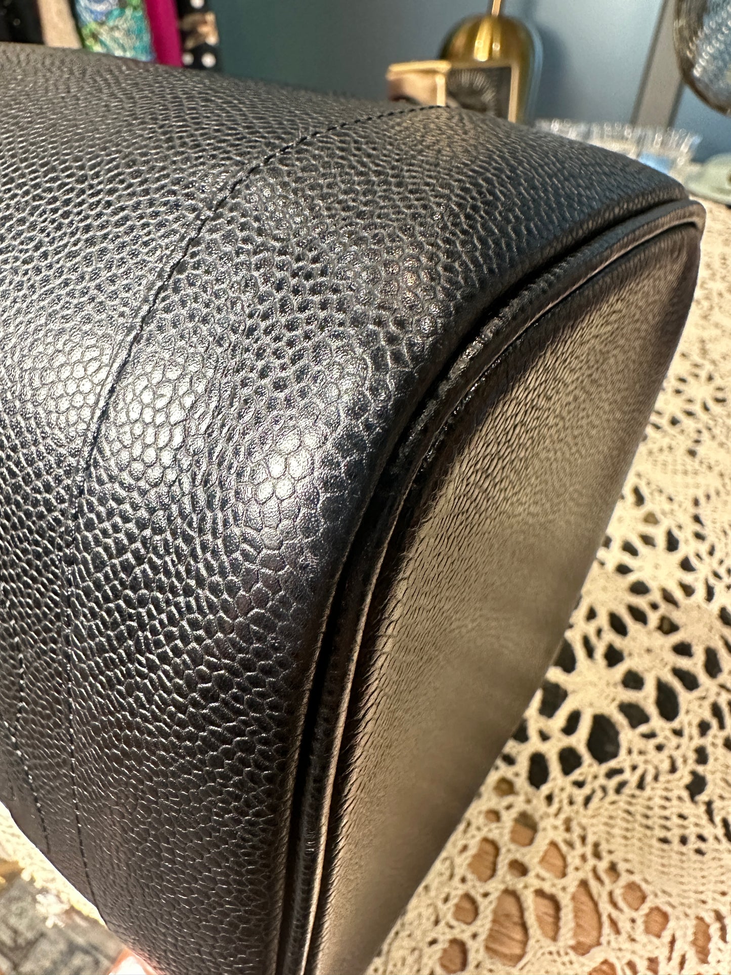 CHANEL VINTAGE 100% Authentic Genuine Leather Makeup Vanity Case Bag, Series 6, 2000-2002, Black, , Good Condition