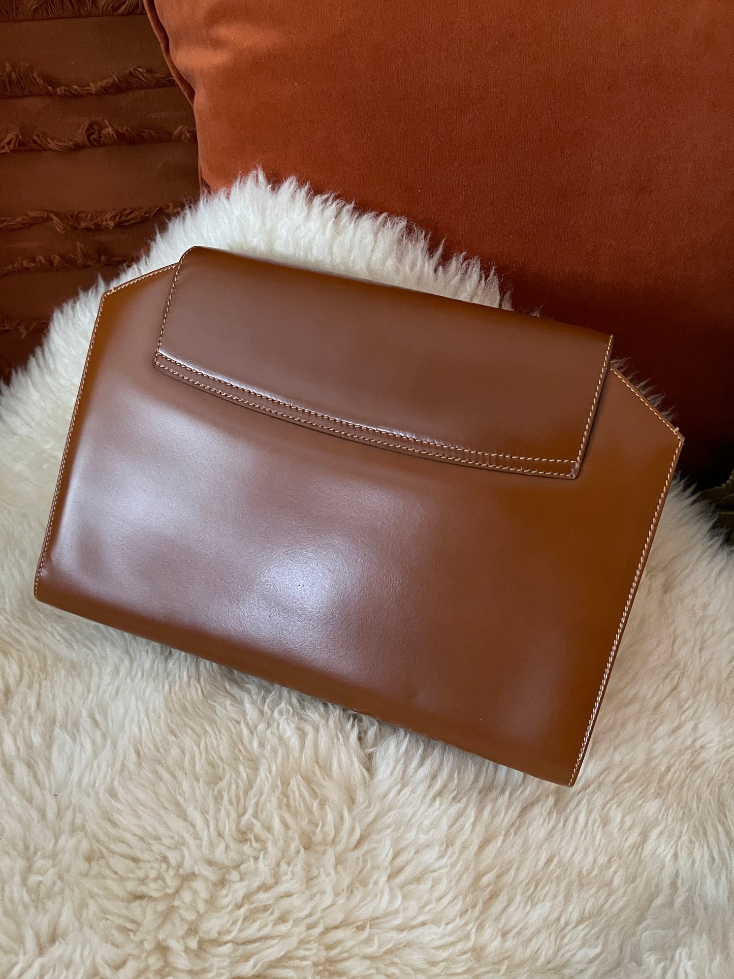 GUCCI VINTAGE 100% Authentic Genuine Glossy Leather Clutch, Caramel Colour, 1980's, Great Condition, Rare