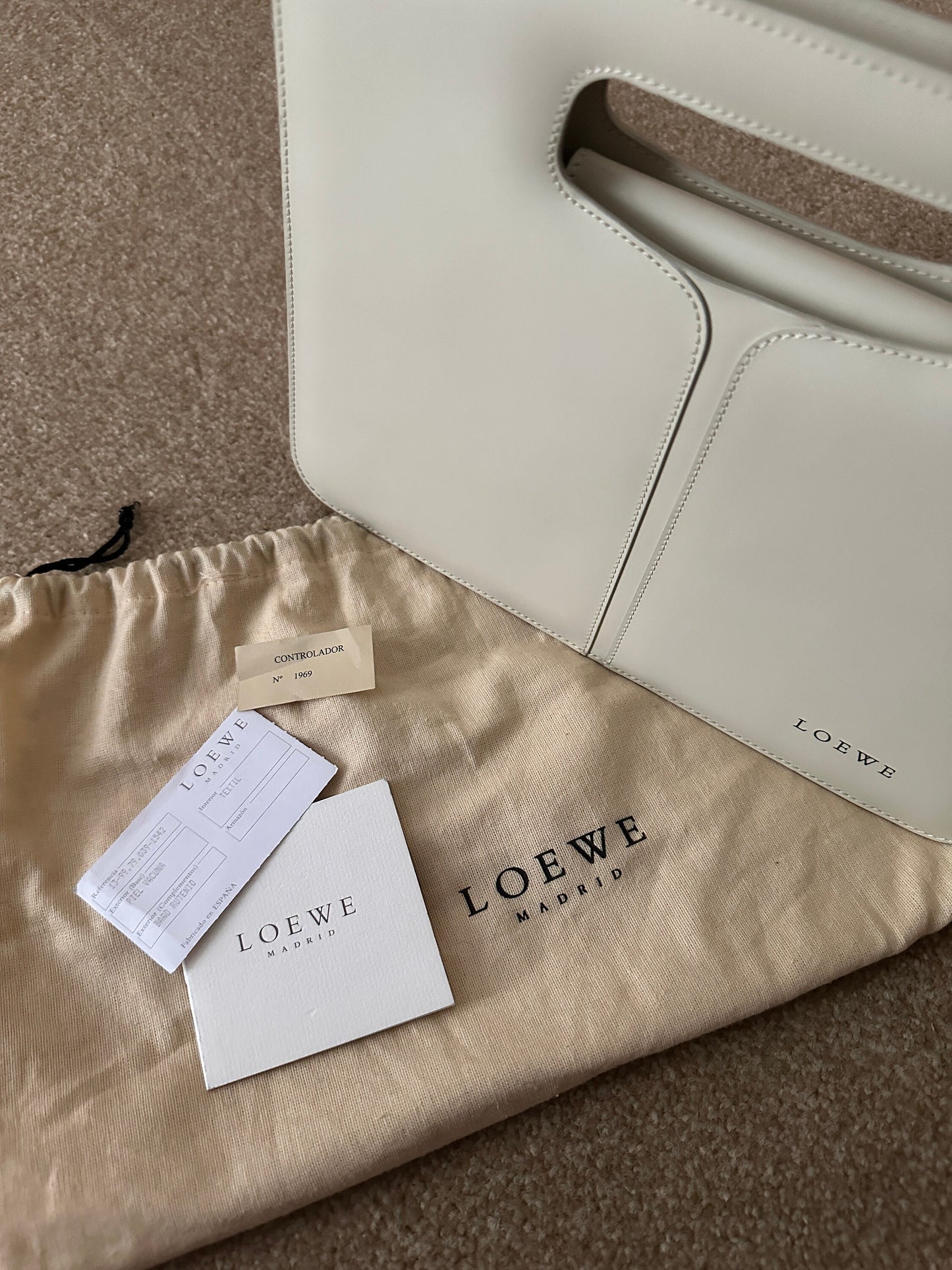 LOEWE VINTAGE 100% Authentic Genuine Leather Hand Bag, Off White, 2000, Great Condition, Rare
