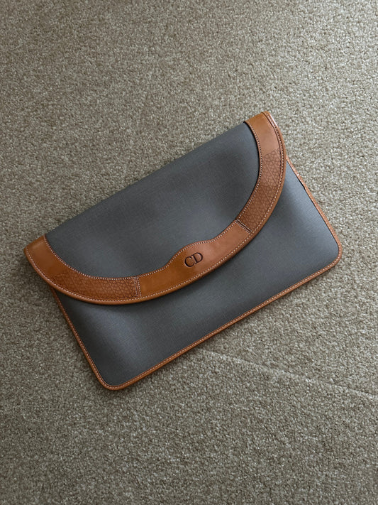 CHRISTIAN DIOR VINTAGE 100% Authentic Genuine Minimalistic Clutch, Grey with Brown Trim, 2000's, Great Condition, Rare