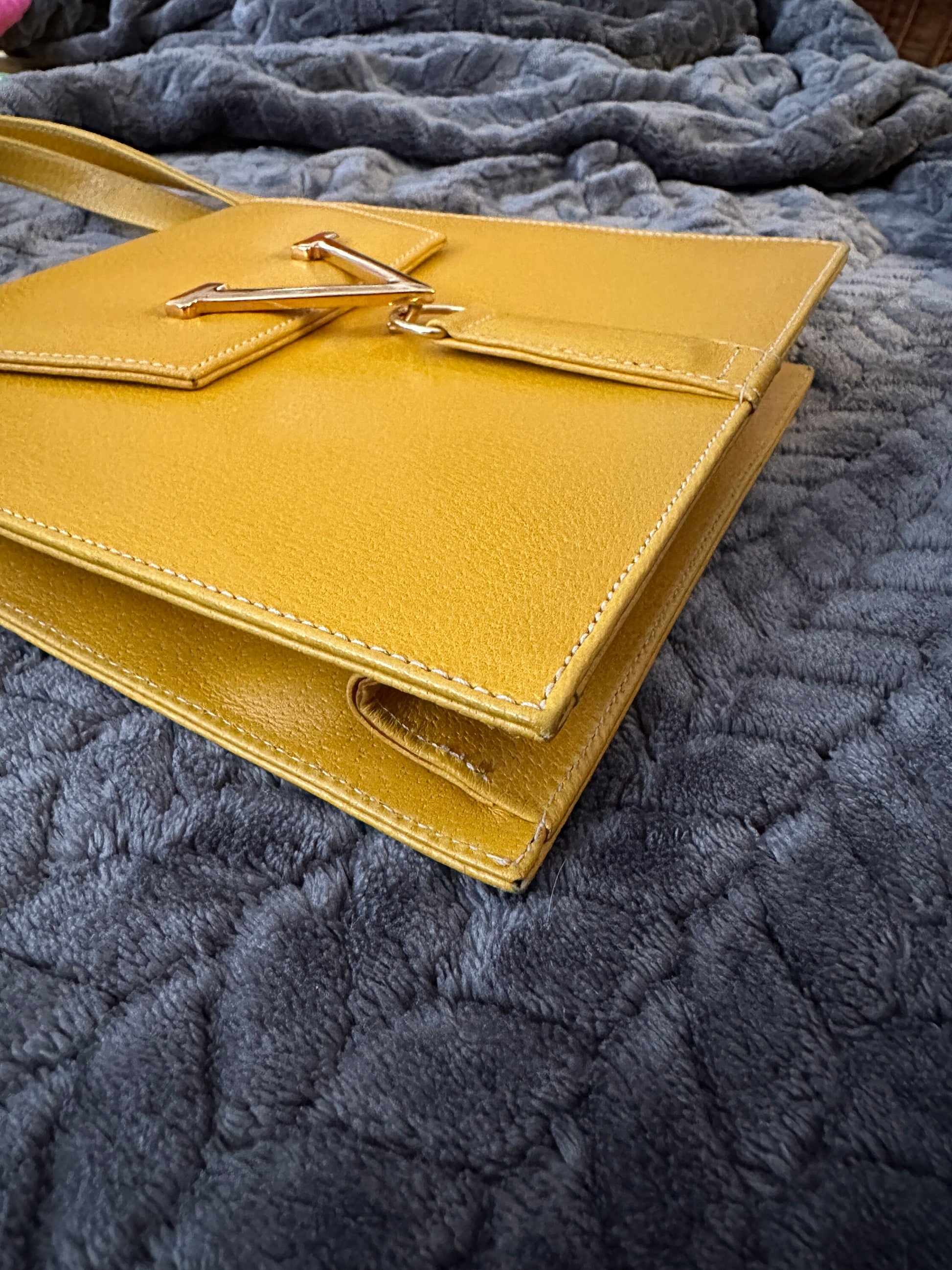VALENTINO VINTAGE 100% Authentic Genuine Leather Handbag, Yellow, 1990's, Great Condition