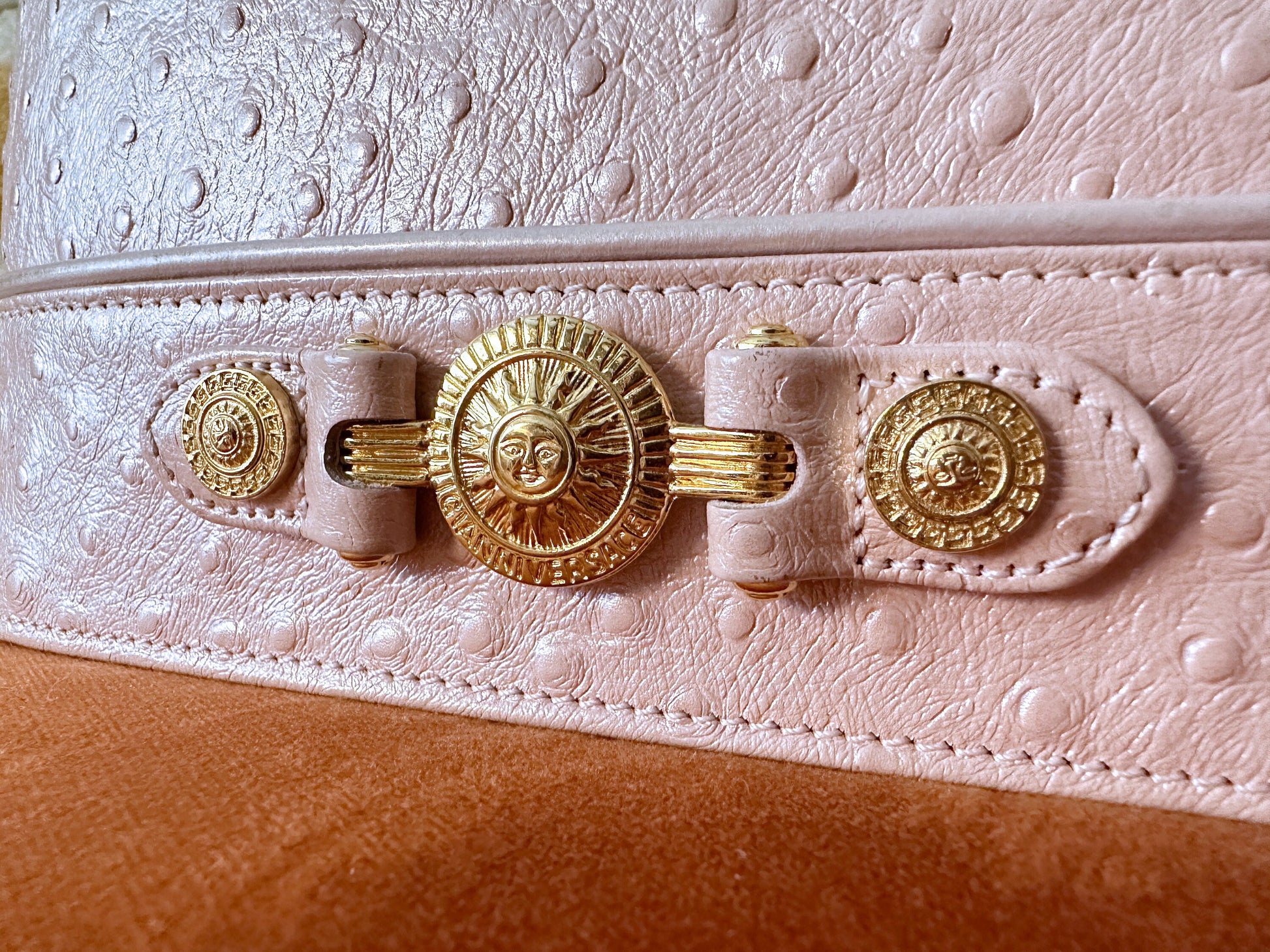 VERSACE VINTAGE 100% Authentic Genuine Ostrich Leather Makeup Case Bag, Pastel Pink, 1990's, Great Condition, Grade AB
