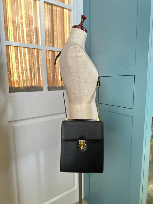 FERRAGAMO VINTAGE 100% Authentic Genuine Leather Crossbody Handbag, Black, 1990's, Great Condition