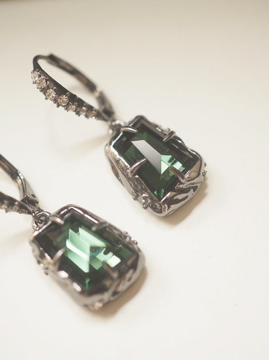 ALEXIS BITTAR VINTAGE 100% Authentic Genuine, Geometric Natural Stones Earrings in Green with Dark Metal Colour, 1990's