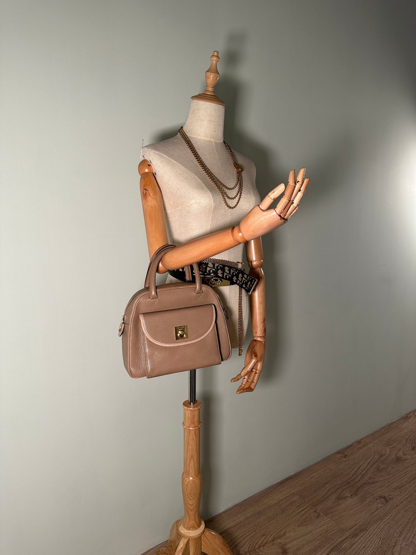 CELINE VINTAGE 100% Authentic Genuine Leather Double Handle Hand Bag, Oat Beige Colour, Late 1990 - Early 2000's, Great Condition