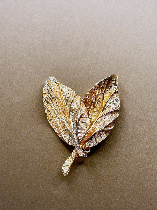 CHRISTIAN DIOR VINTAGE 100% Authentic Genuine Hammered Leaf Shape Design Brooch in Gold, 1990's, Great Condition, Made in Germany