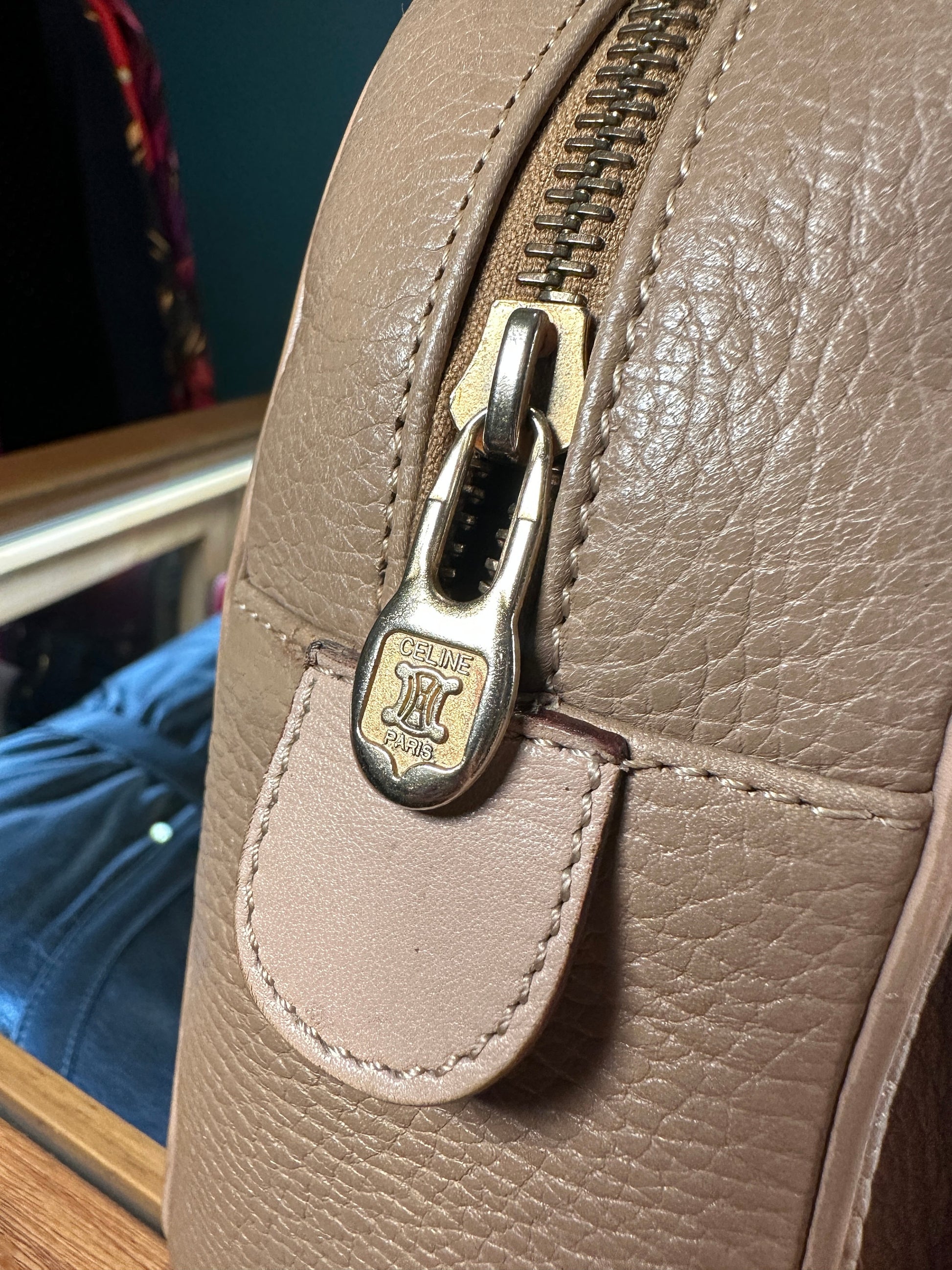 CELINE VINTAGE 100% Authentic Genuine Leather Double Handle Hand Bag, Oat Beige Colour, Late 1990 - Early 2000's, Great Condition