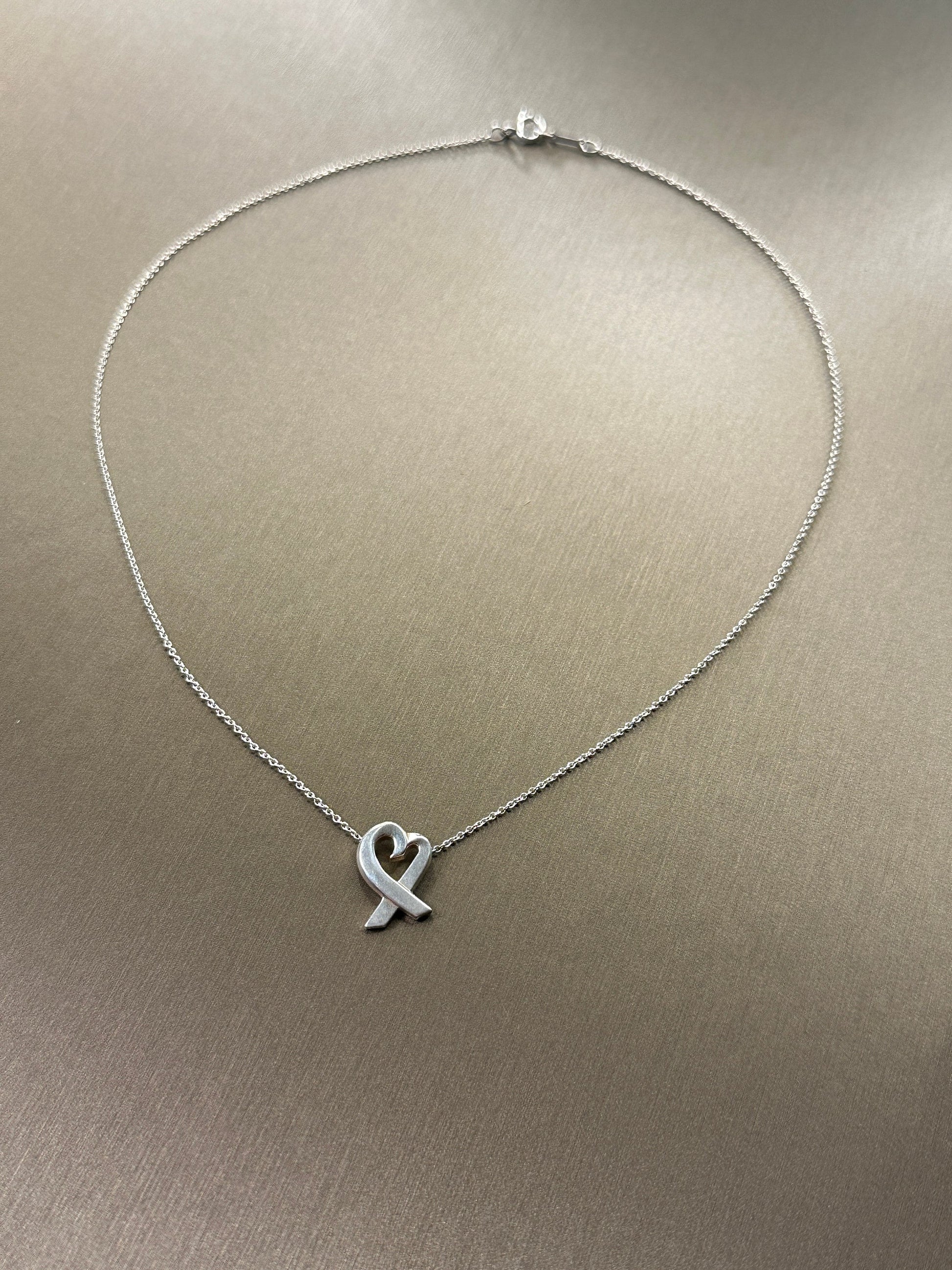TIFFANY VINTAGE 100% Authentic Genuine Heart Necklace, 925 Silver, 1990's, Great Condition