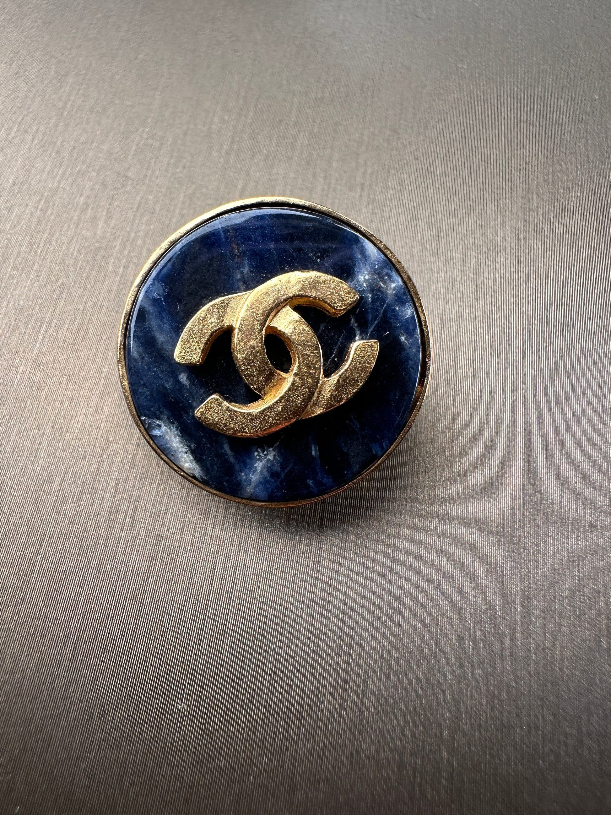 CHANEL VINTAGE 100% Authentic Genuine Clip On Logo Earrings in Gold with Natural Stone in Deep Blue, 1995, Made in France