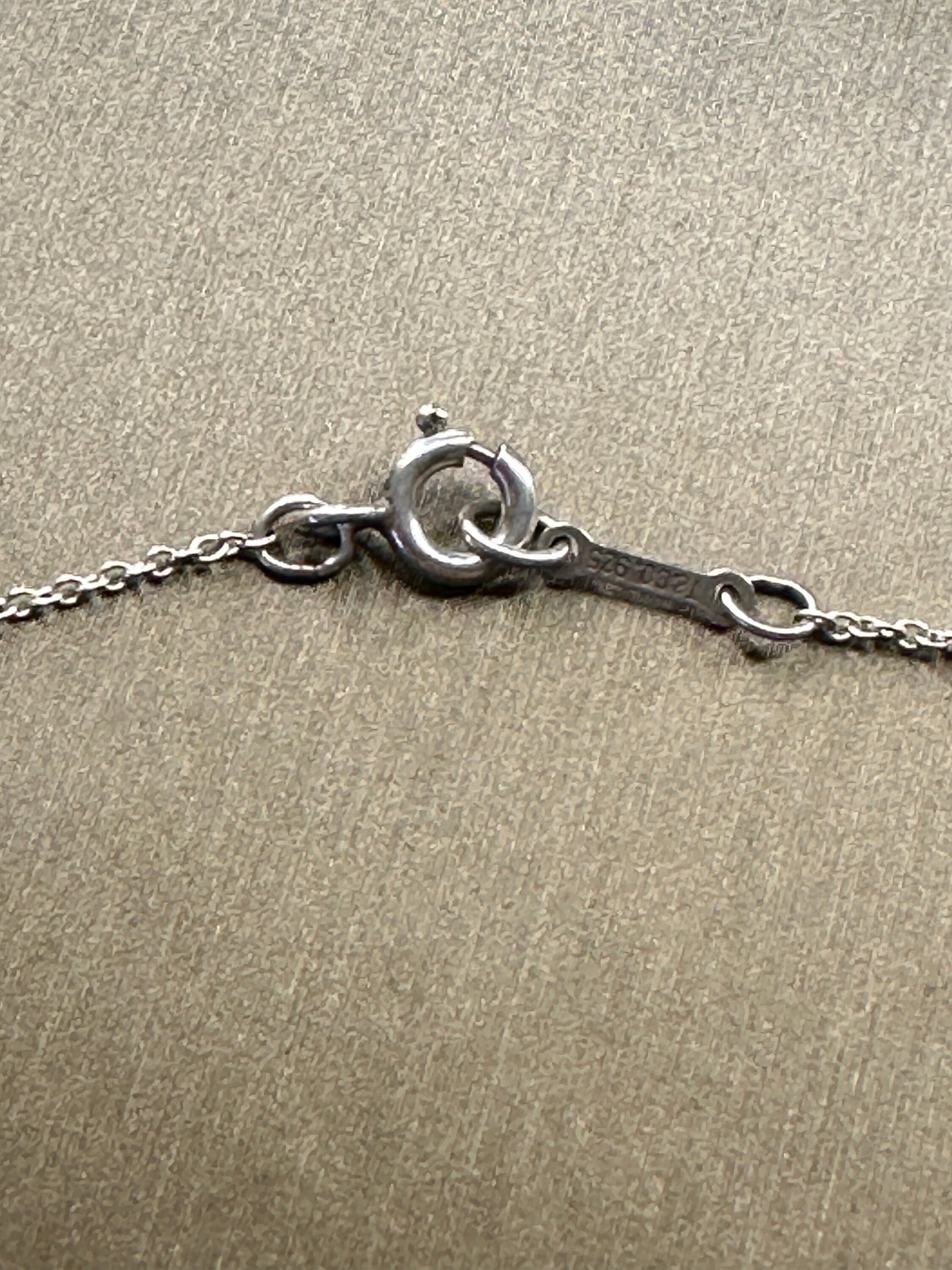 TIFFANY VINTAGE 100% Authentic Genuine Heart Necklace, 925 Silver, 1990's, Great Condition