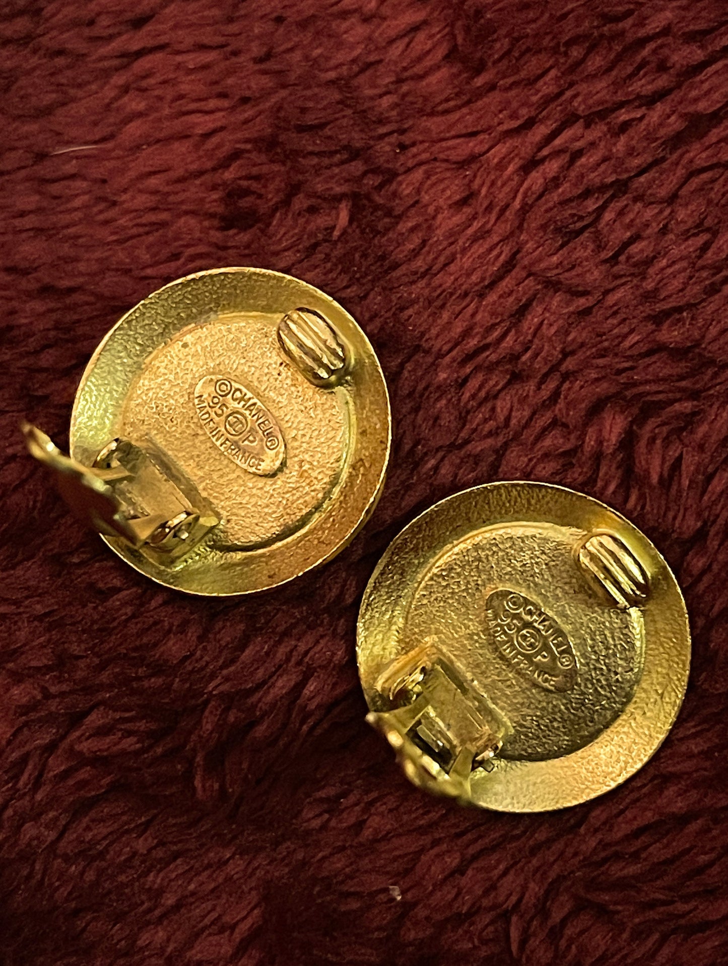 CHANEL VINTAGE 100% Authentic Genuine Clip On Logo Earrings in Gold and Black, with Box, 1995, Made in France