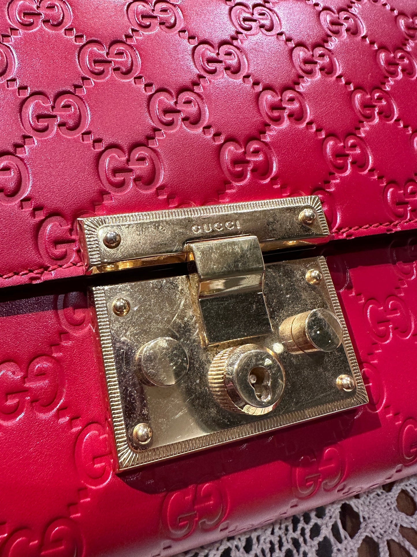 GUCCI VINTAGE 100% Authentic Genuine GG Logo Monogram Leather Lady Lock Two-way Shoulder Bag, Red, Great Condition