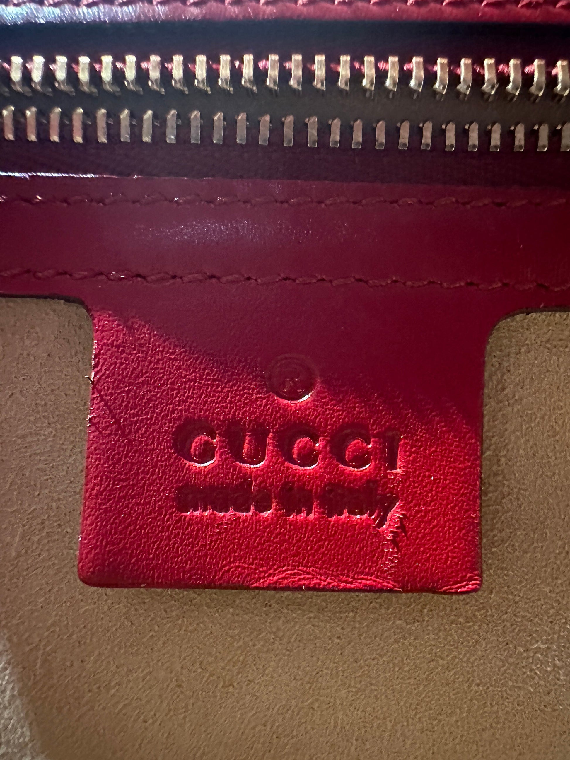 GUCCI VINTAGE 100% Authentic Genuine GG Logo Monogram Leather Lady Lock Two-way Shoulder Bag, Red, Great Condition